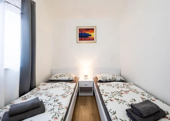 2 Bedroom Cozy In 別荘 *