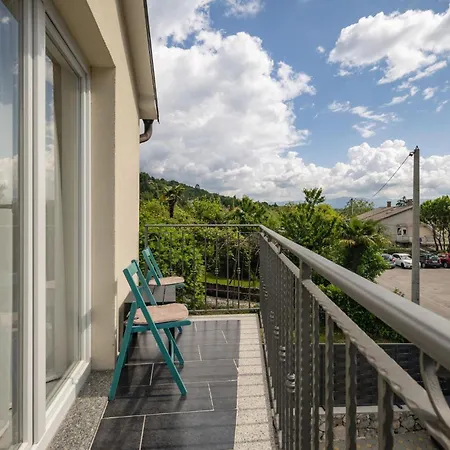 Holiday home Awesome In Rukavac With Wi-fi
